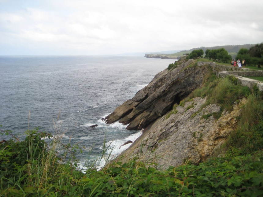Llanes de cine 4 (Paseo de San Pedro) "Historia de un beso" (2002)